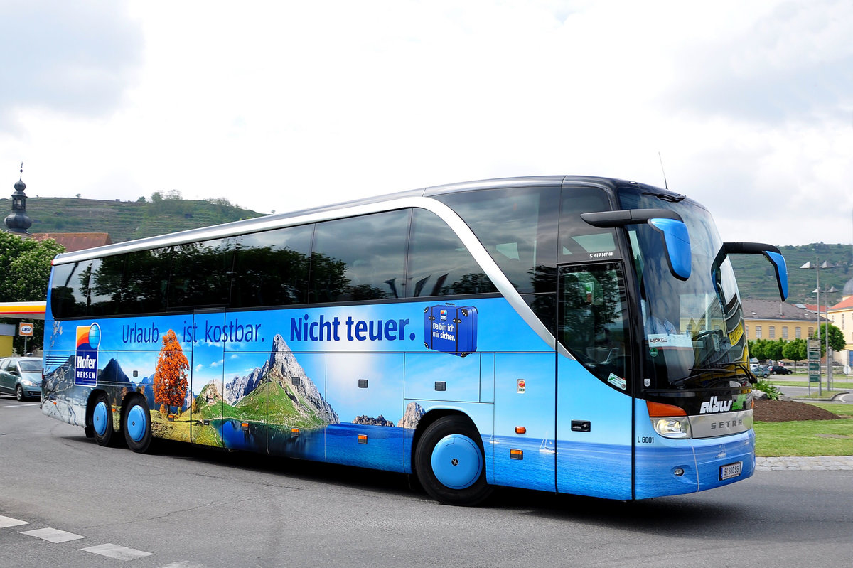 Setra 417 HDH von Albus aus Salzburg in Krems gesehen.