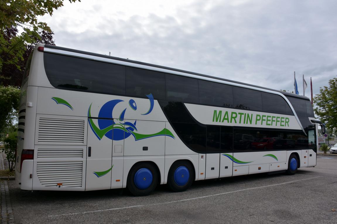 Setra 431 DT von Martin Pfeffer aus der BRD 06/2017 in Krems.