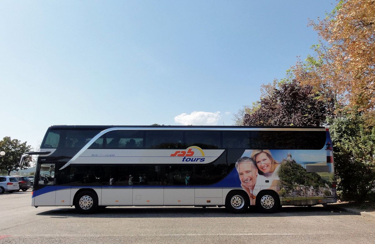 Setra 431 DT von SAB Tours aus �sterreich in Krems.