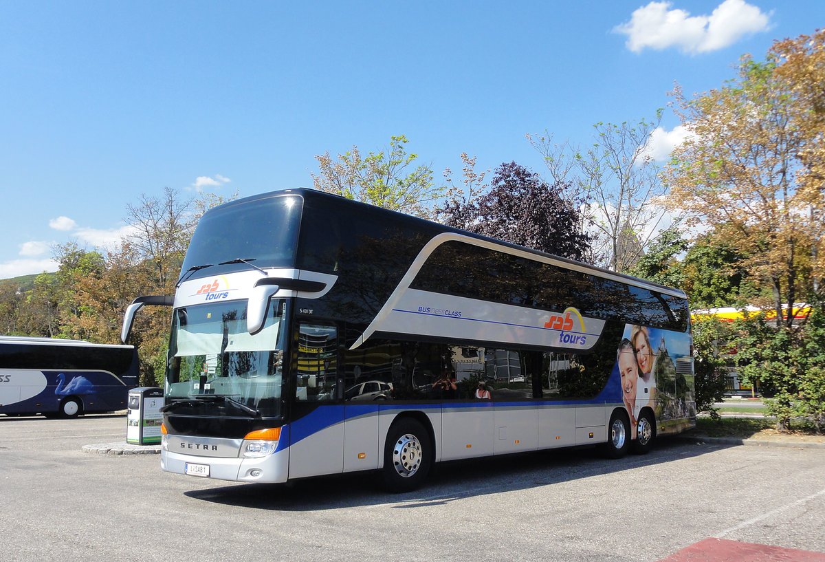Setra 431 DT von SAB Tours aus �sterreich in Krems.
