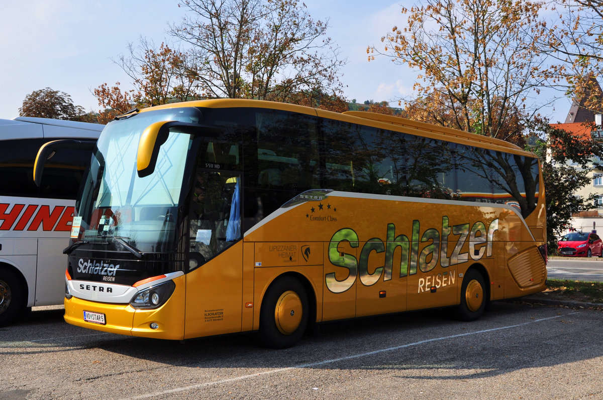 Setra 511 HD vom Reiseunternehmen Schlatzer aus �sterreich in Krems.