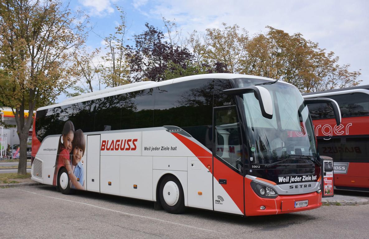 Setra 515 HD von Blaguss Reisen aus Wien 2017 in Krems.