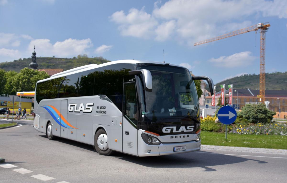 Setra 515 HD von GLAS Reisen aus Ober�sterreich in Krems.