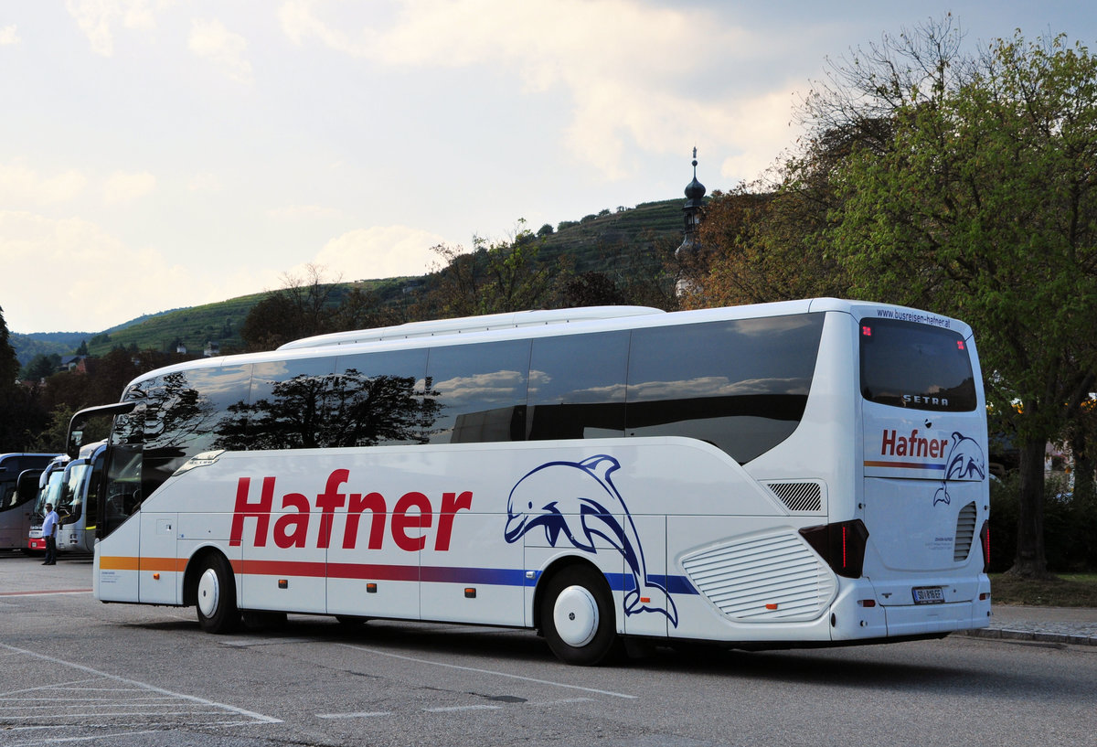 Setra 515 HD von HAFNER Reisen aus �sterreich in Krems gesehen.