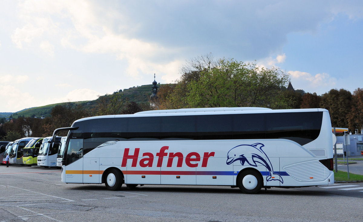 Setra 515 HD von HAFNER Reisen aus �sterreich in Krems gesehen.