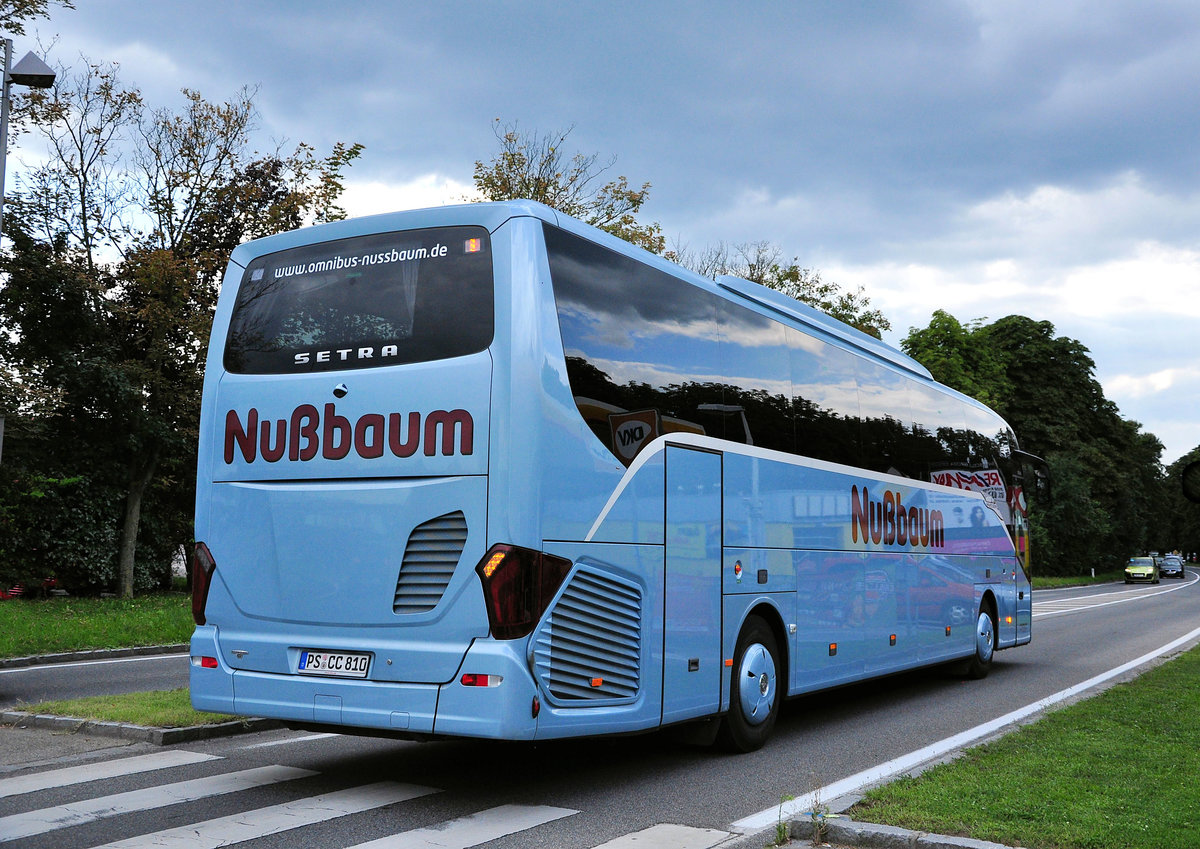 Setra 516 HD von NU�BAUM Reisen aus der BRD in Krems gesehen.