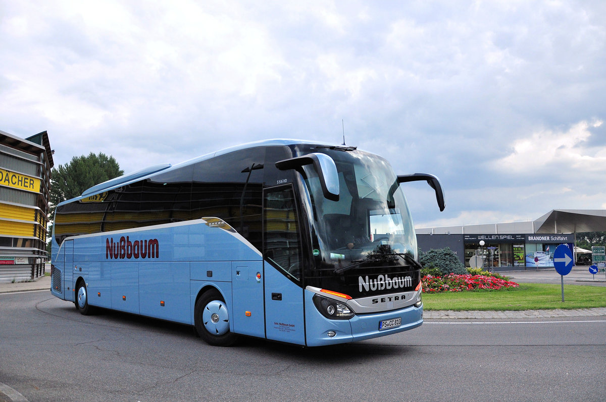 Setra 516 HD von NU�BAUM Reisen aus der BRD in Krems gesehen.