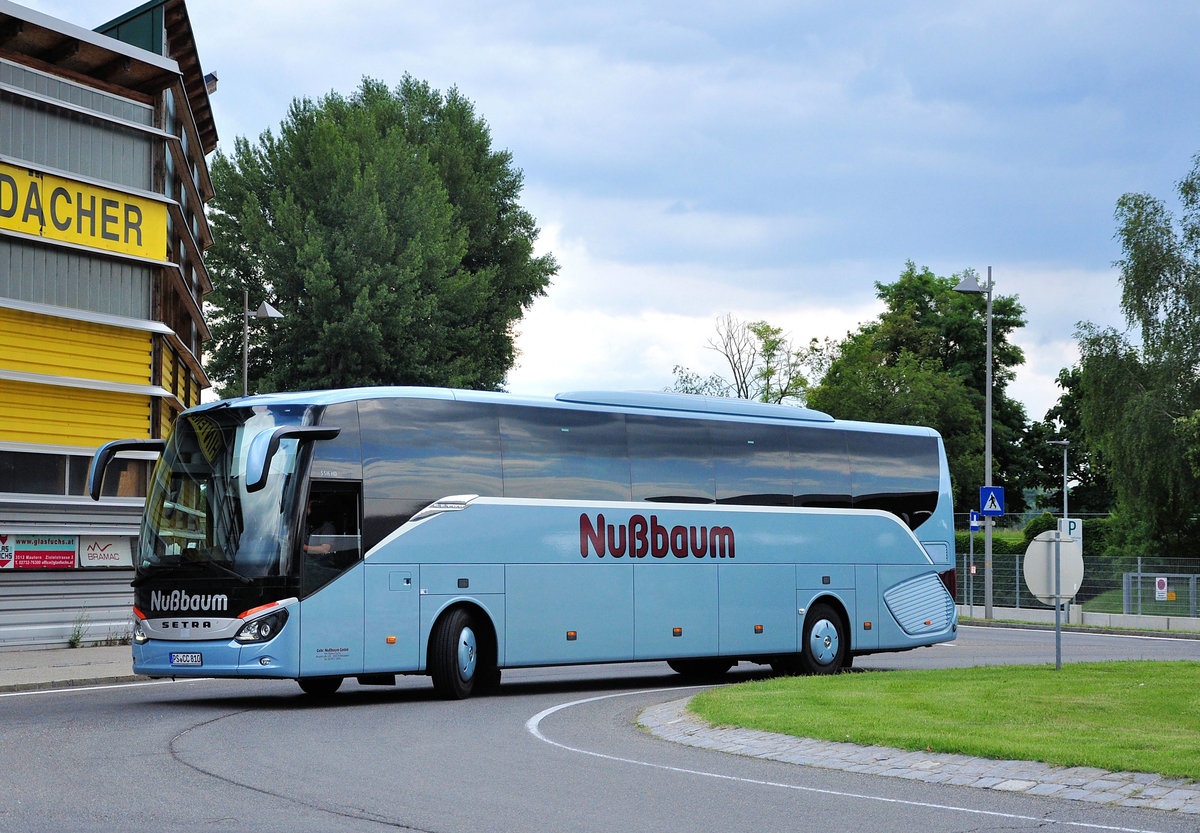 Setra 516 HD von NU�BAUM Reisen aus der BRD in Krems gesehen.