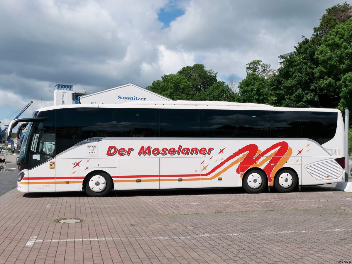 Setra 516 HD von Reisedienst Kröber aus Deutschland im Stadthafen Sassnitz.