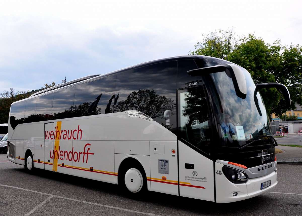 Setra 516 HD von Weihrauch Uhlendorft aus der BRD in Krems gesehen.