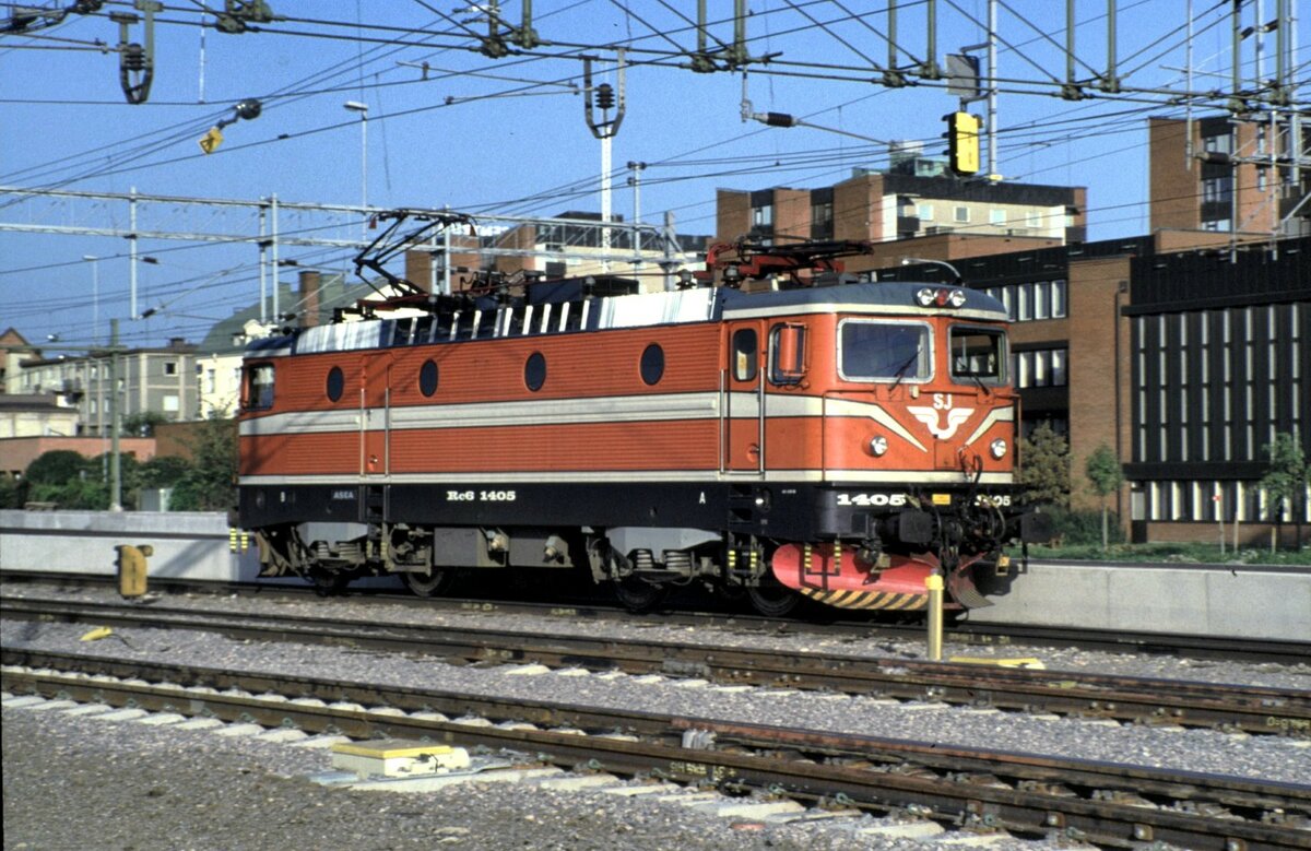 SJ Rc 6 Nr.1405 in Hallsberg am 03.08.1994.