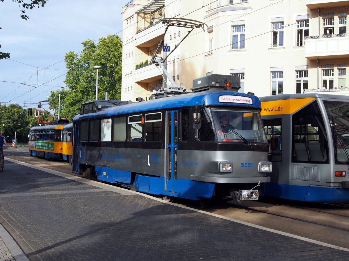 Stra�enbahn / Stadtverkehr Leipzig; Fahrleitungsmesswagen und Schleifwagen T4D-S-P Nr.5091 von CKD Tatra Baujahr 1968 vor dem Betriebshof Angerbr�cke am 22.07.2019.