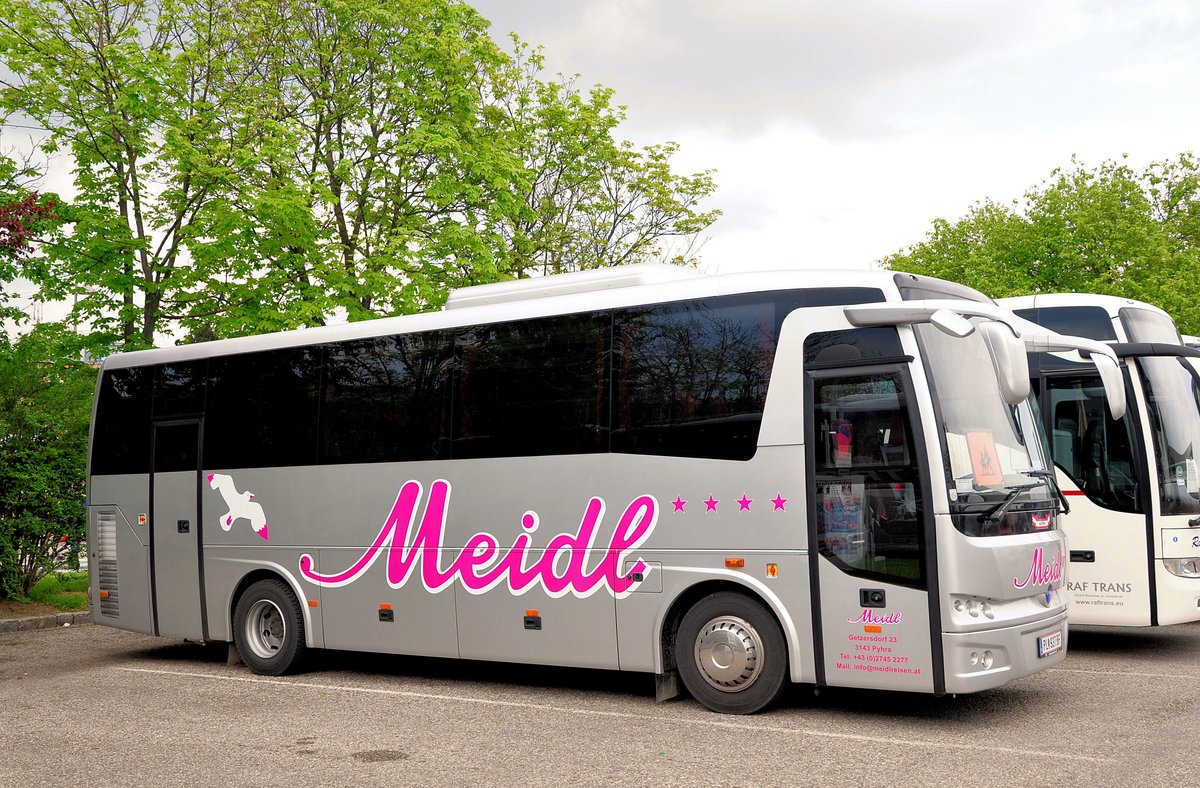 Temsa Bus von Meidl Reisen aus Nieder�sterreich in Krems gesehen.
