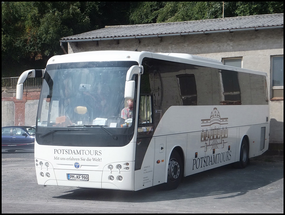 Temsa Safari HD von Potsdam Tours aus Deutschland im Stadthafen Sassnitz.