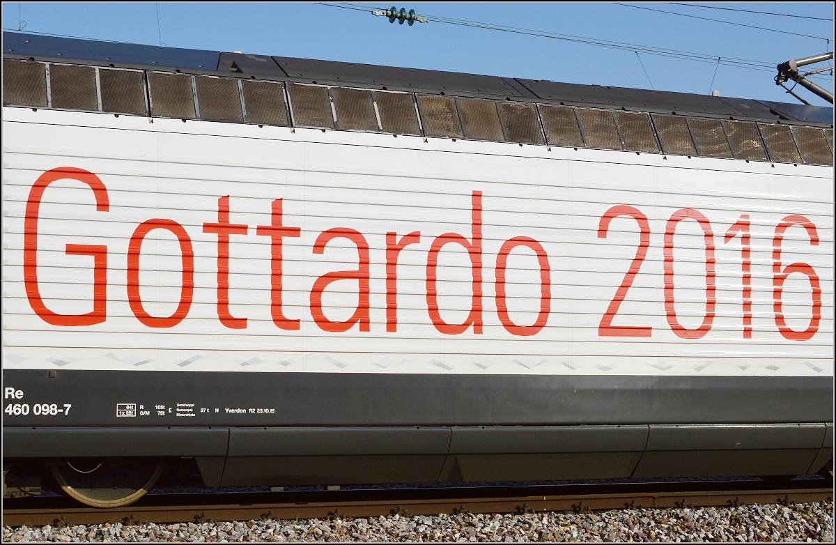 Thema des Jahres 2016. Gottardo 2016 auf der Re 460 098-7 und das im  Ausland ...
Konstanz, März 2016.