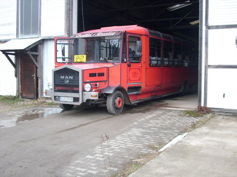 Touristenbus in K�nigstein (Sachsen)