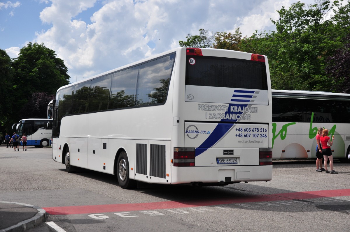 Van Hool aus Polen am 24.Mai 2014 in Krems.