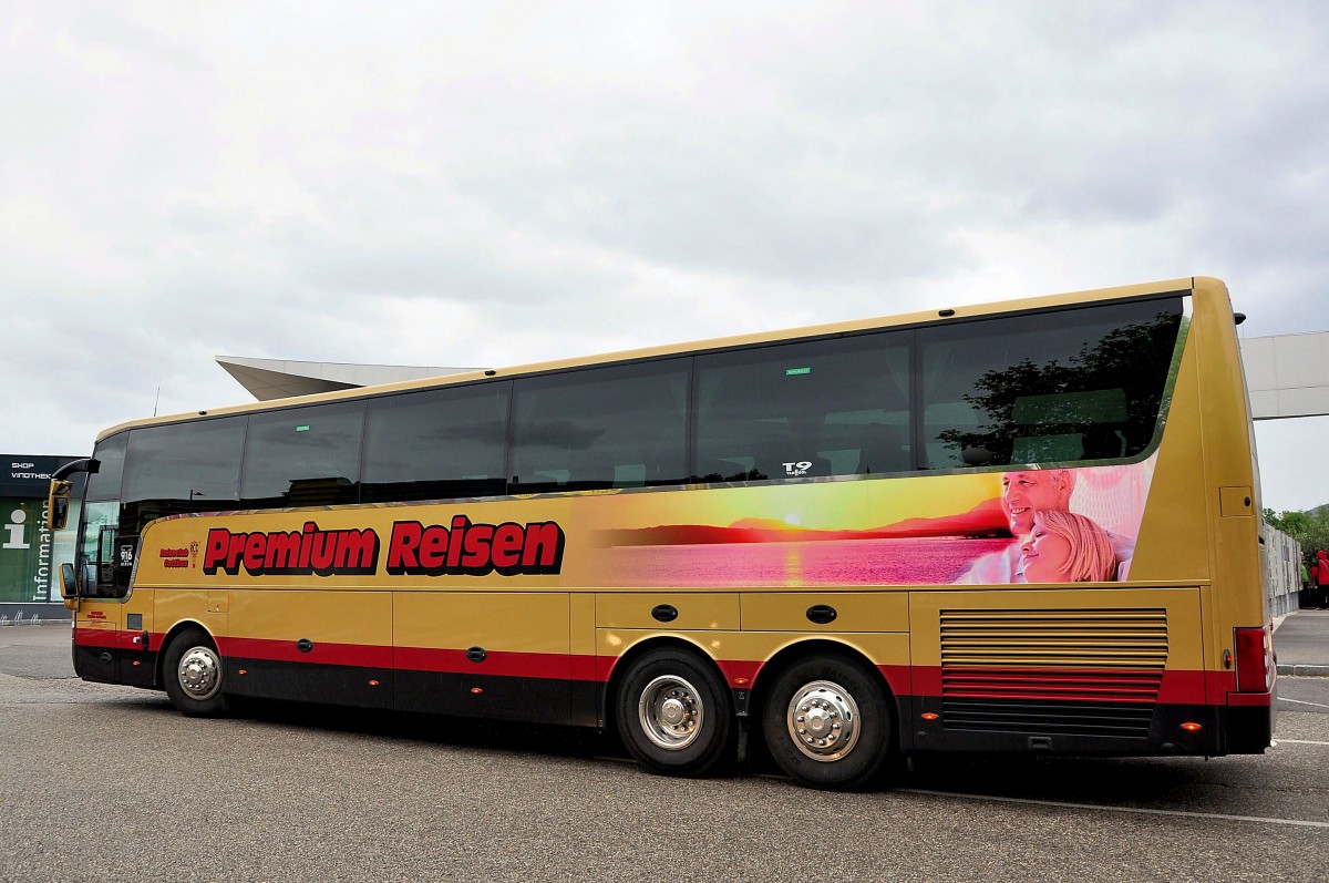 Van HOOL T916 Acron von Stephan Goldhahn aus Deutschland am 11.5.2014 in Krems gesehen.