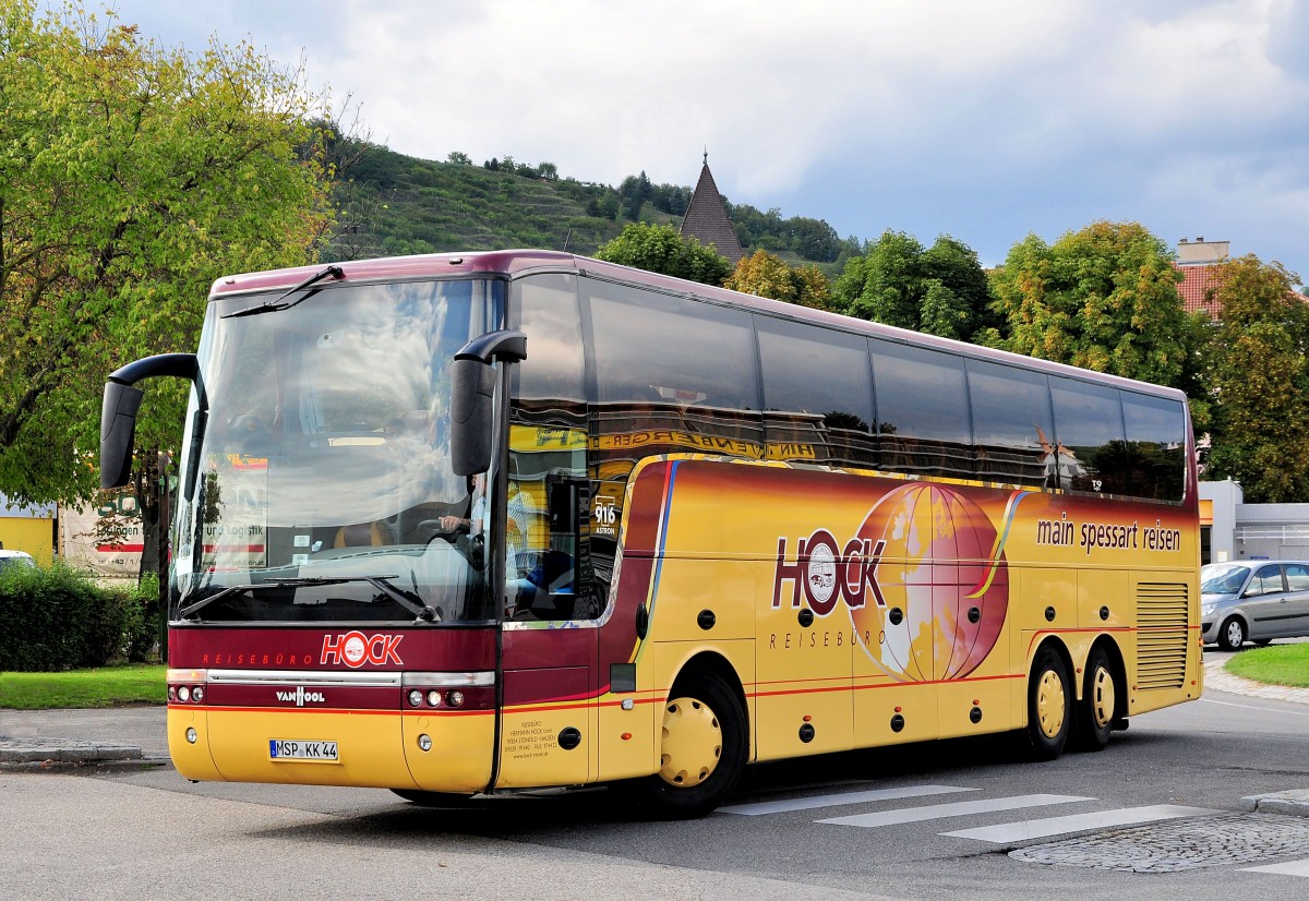 VAN HOOL T916 Astron vom Reisebro HOCK aus Deutschland am 21.August 2014 in Krems gesehen.