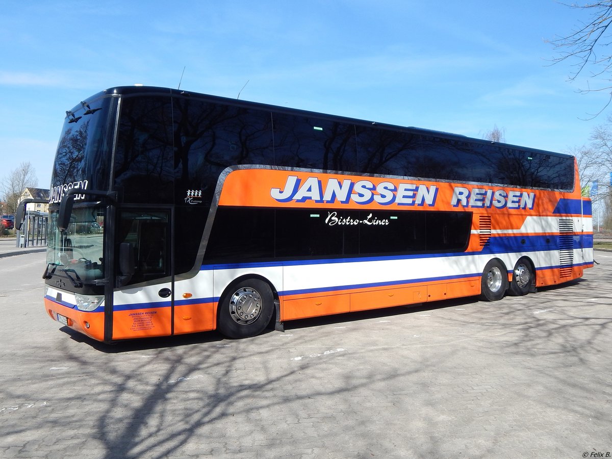 Van Hool TX27 von Janssen Reisen aus Deutschland in Waren.