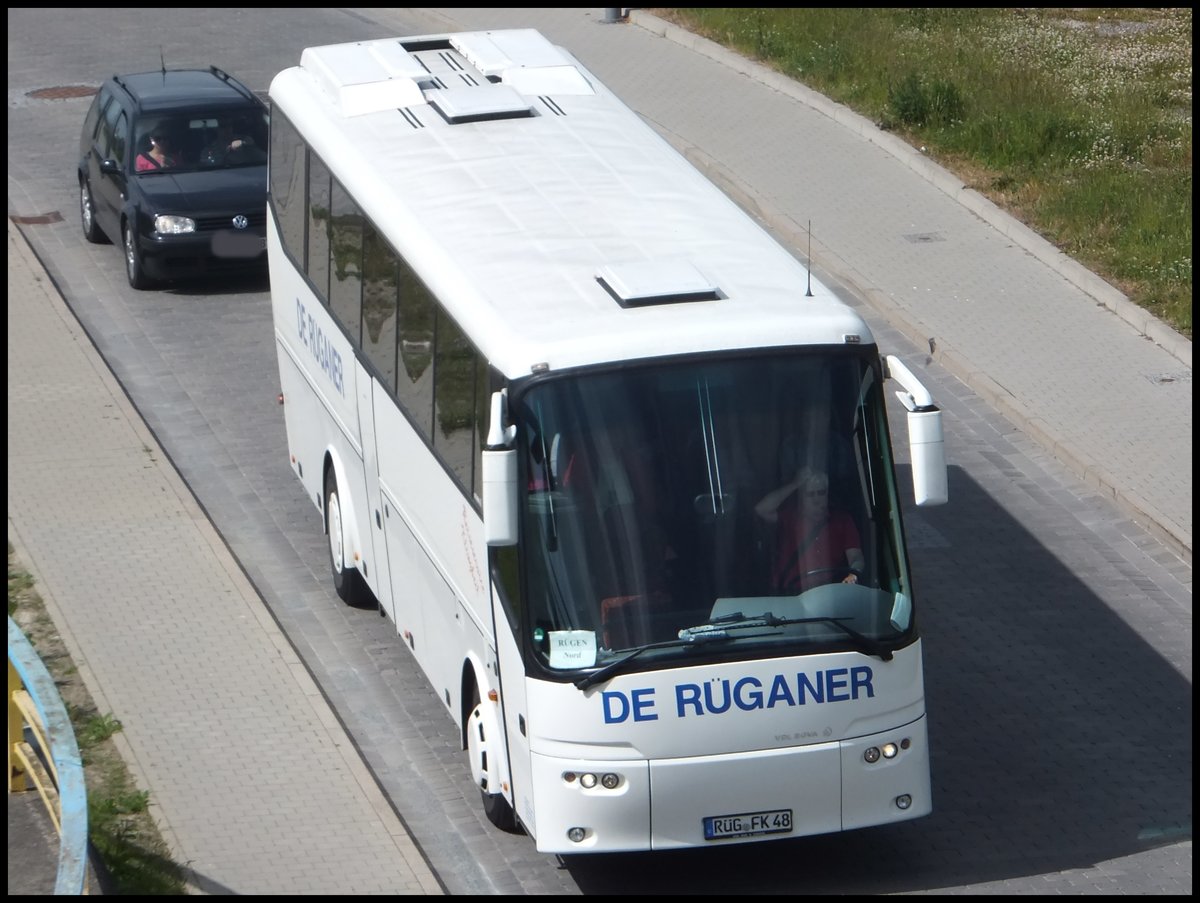 VDL Bova Futura von De Rüganer aus Deutschland im Stadthafen Sassnitz.