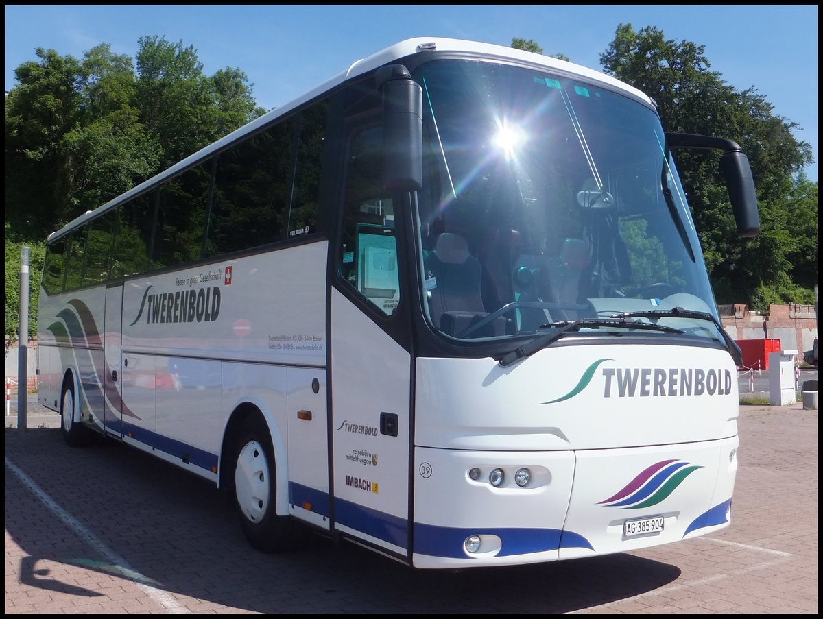 VDL Bova Futura von Twerenbold aus der Schweiz im Stadthafen Sassnitz.