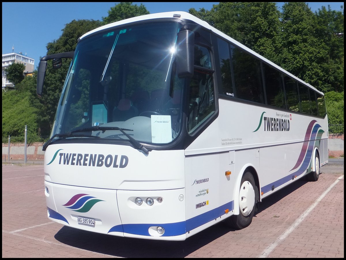 VDL Bova Futura von Twerenbold aus der Schweiz im Stadthafen Sassnitz.