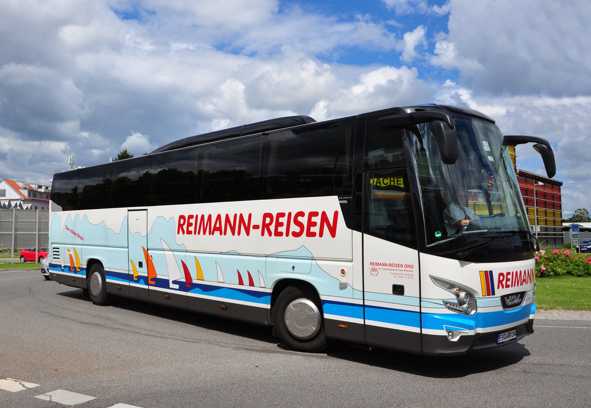 VDL Futura von Reimann Reisen aus der BRD in Krems gesehen.