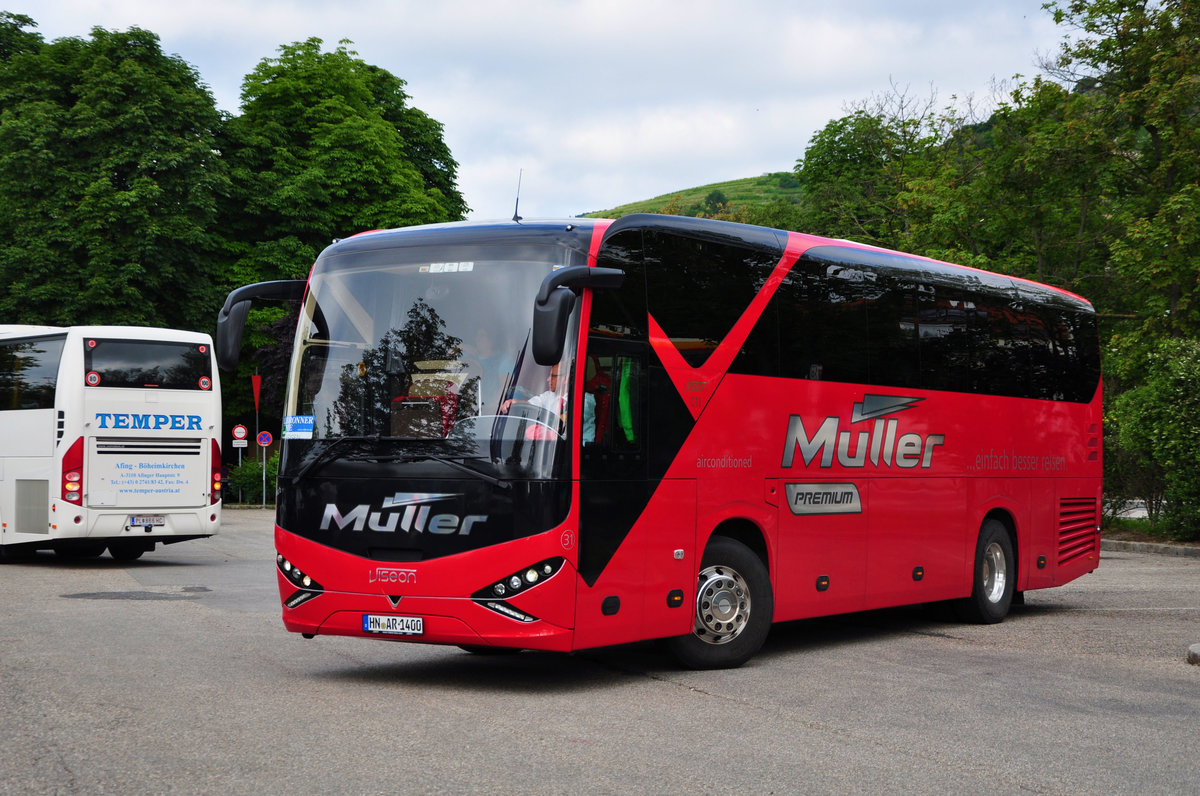 Viseon C11 von M�ller Reisen aus der BRD in Krems gesehen.