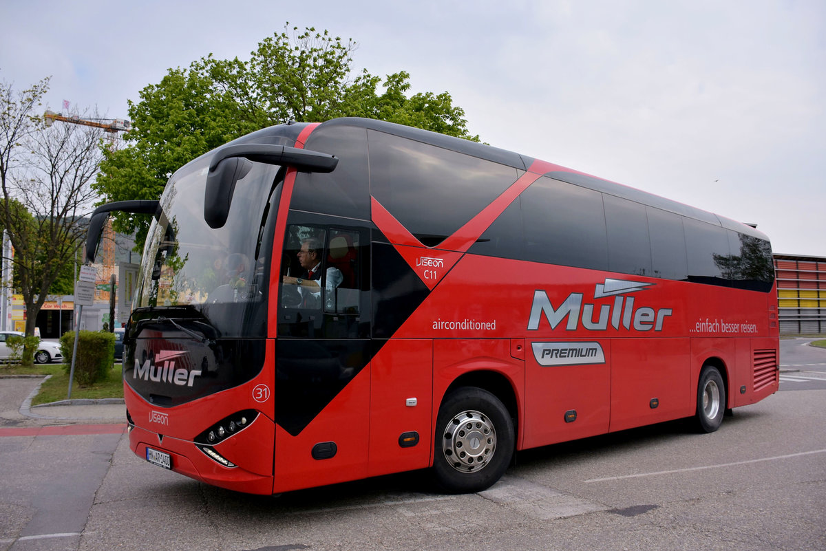 Viseon C11 von M�ller Reisen aus der BRD in Krems.