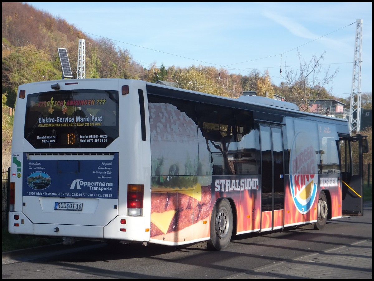 Volvo 8700 der Oppermann Transporte aus Deutschland in Sassnitz.