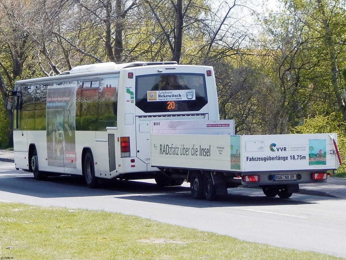 Volvo 8700 der VVR mit Anhänger in Sassnitz.