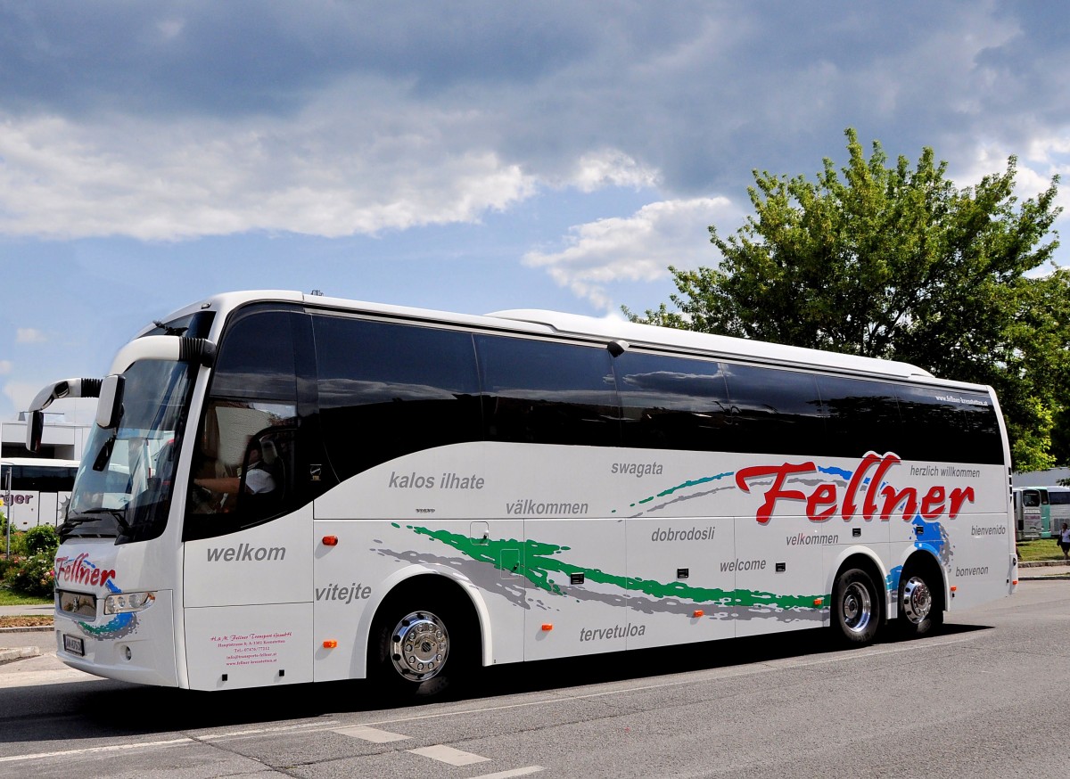 VOLVO 9700 von FELLNER Busreisen/�sterreich im Juli 201 in Krems gesehen.