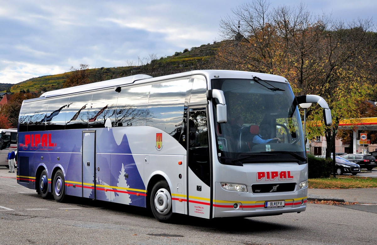 Volvo 9700 von Pipal Reisen aus �sterreich im Oktober 2013 in Krems.