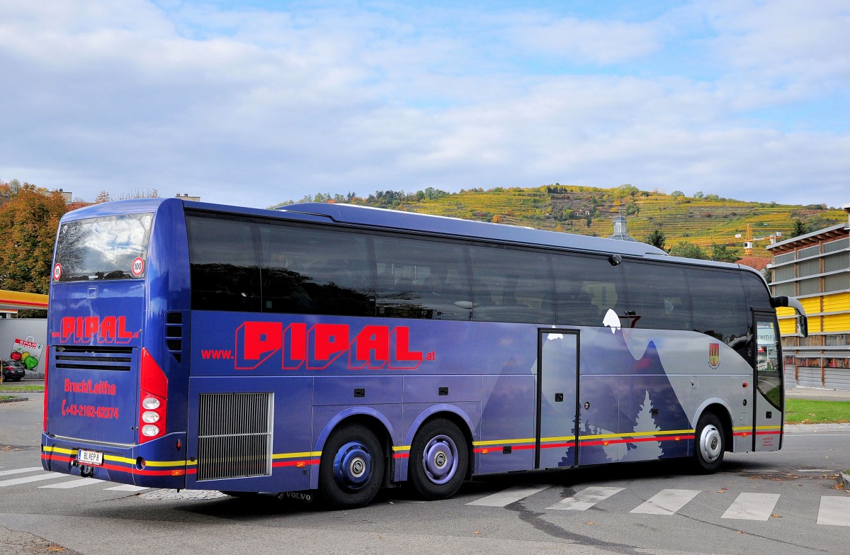 Volvo 9700 von Pipal Reisen aus �sterreich im Oktober 2013 in Krems.