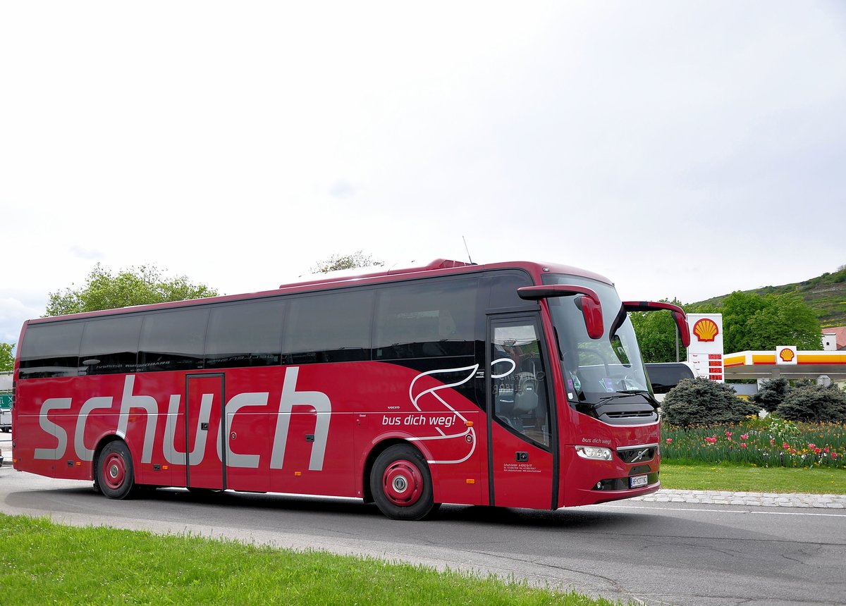 Volvo 9700 von Schuch Reisen aus �sterreich in Krems gesehen.