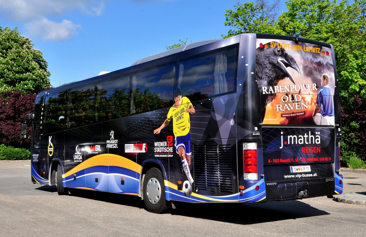 Volvo 9900 von Math� Reisen aus �sterreich im Mai 2014 in Krems.