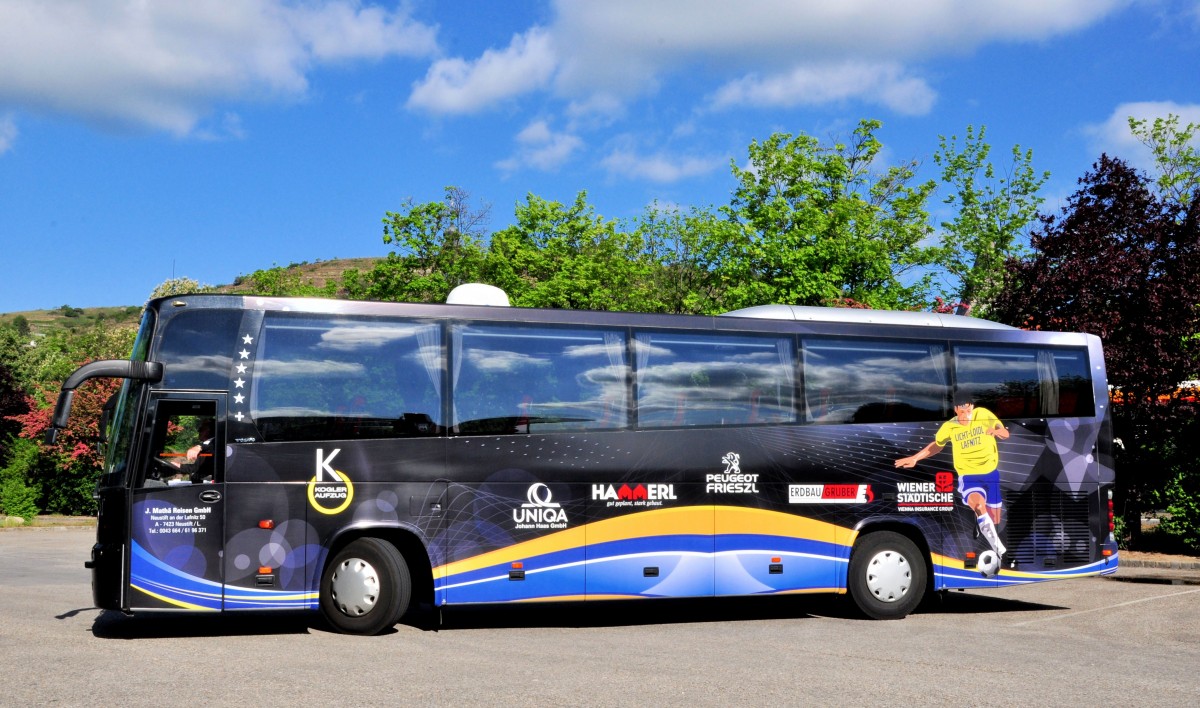 Volvo 9900 von Math� Reisen aus �sterreich im Mai 2014 in Krems.