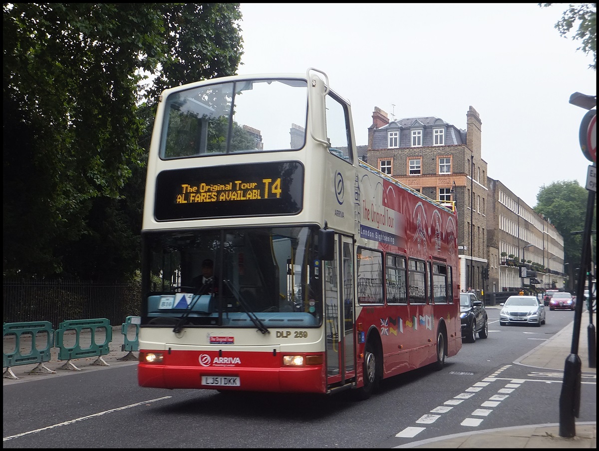 Volvo Plaxton von Arriva in London.