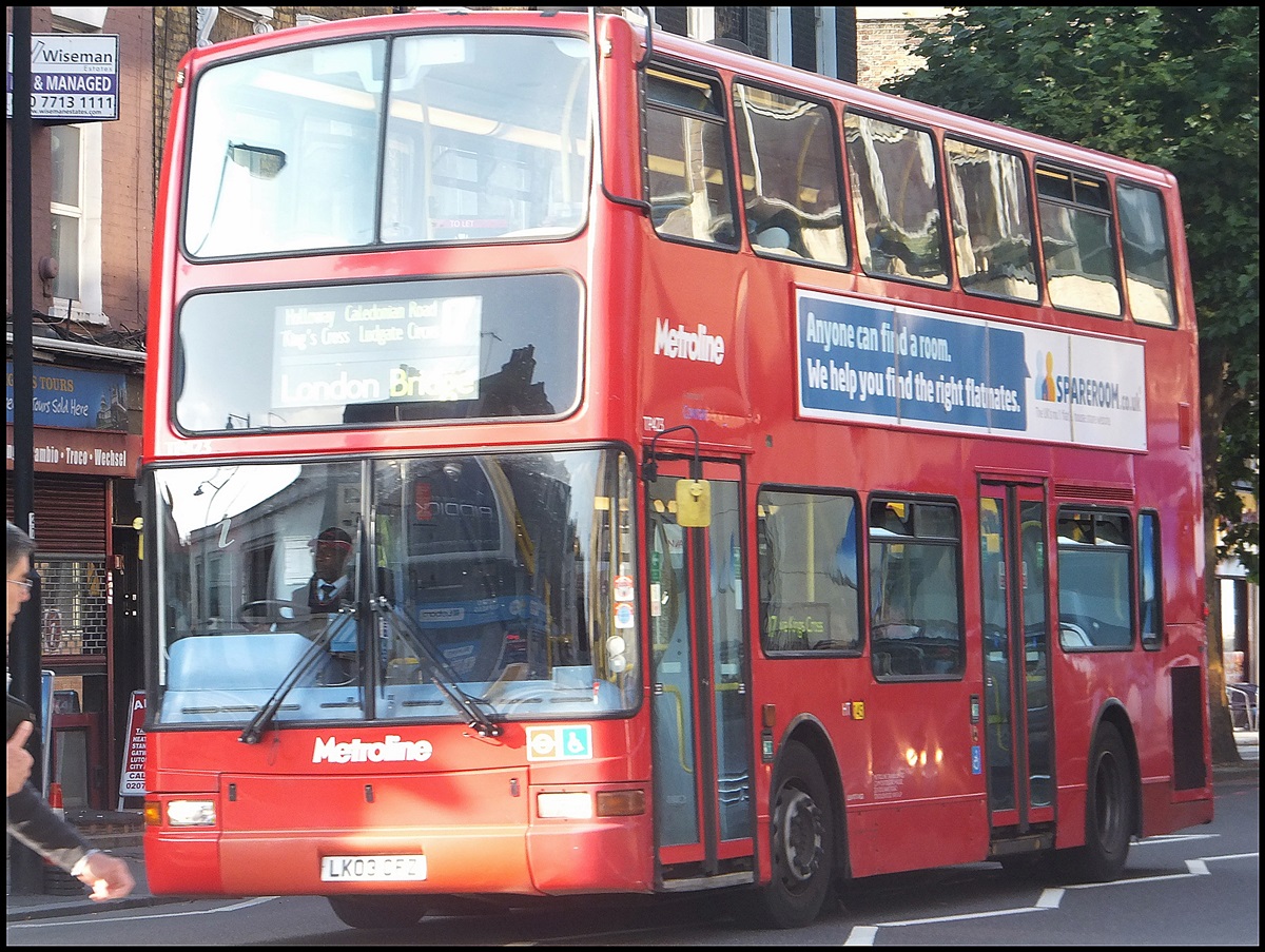 Volvo Plaxton von Metroline in London.