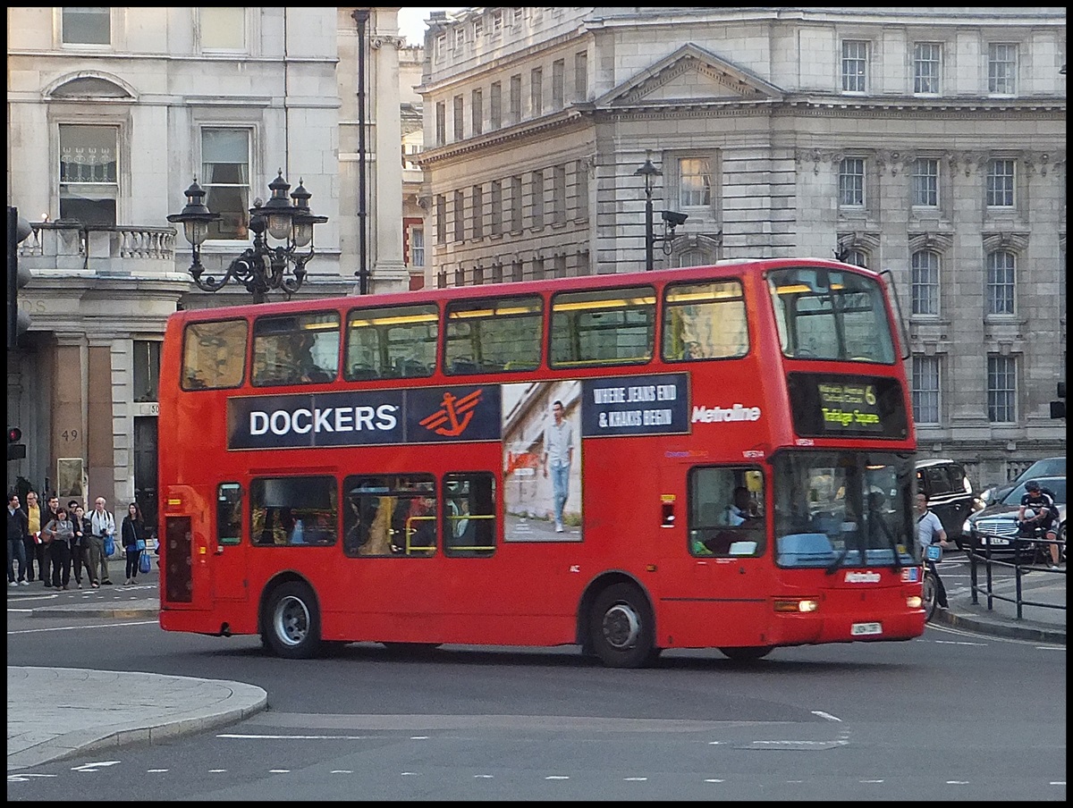 Volvo Plaxton von Metroline in London.