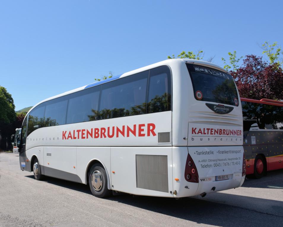 Volvo Sunsundegui von Busreisen KALTENBRUNNER aus Ober�sterreich in Krems.