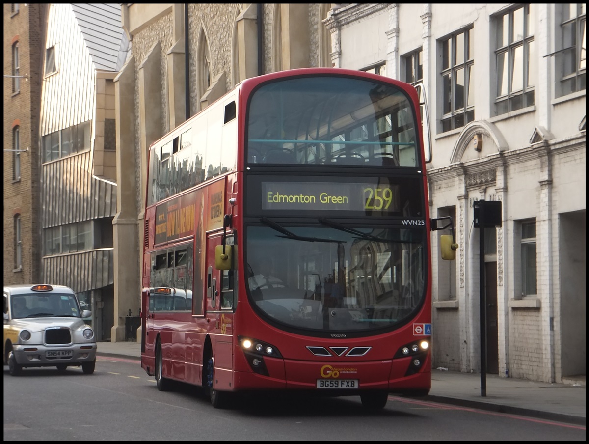 Volvo Wright von Go-Ahead in London.