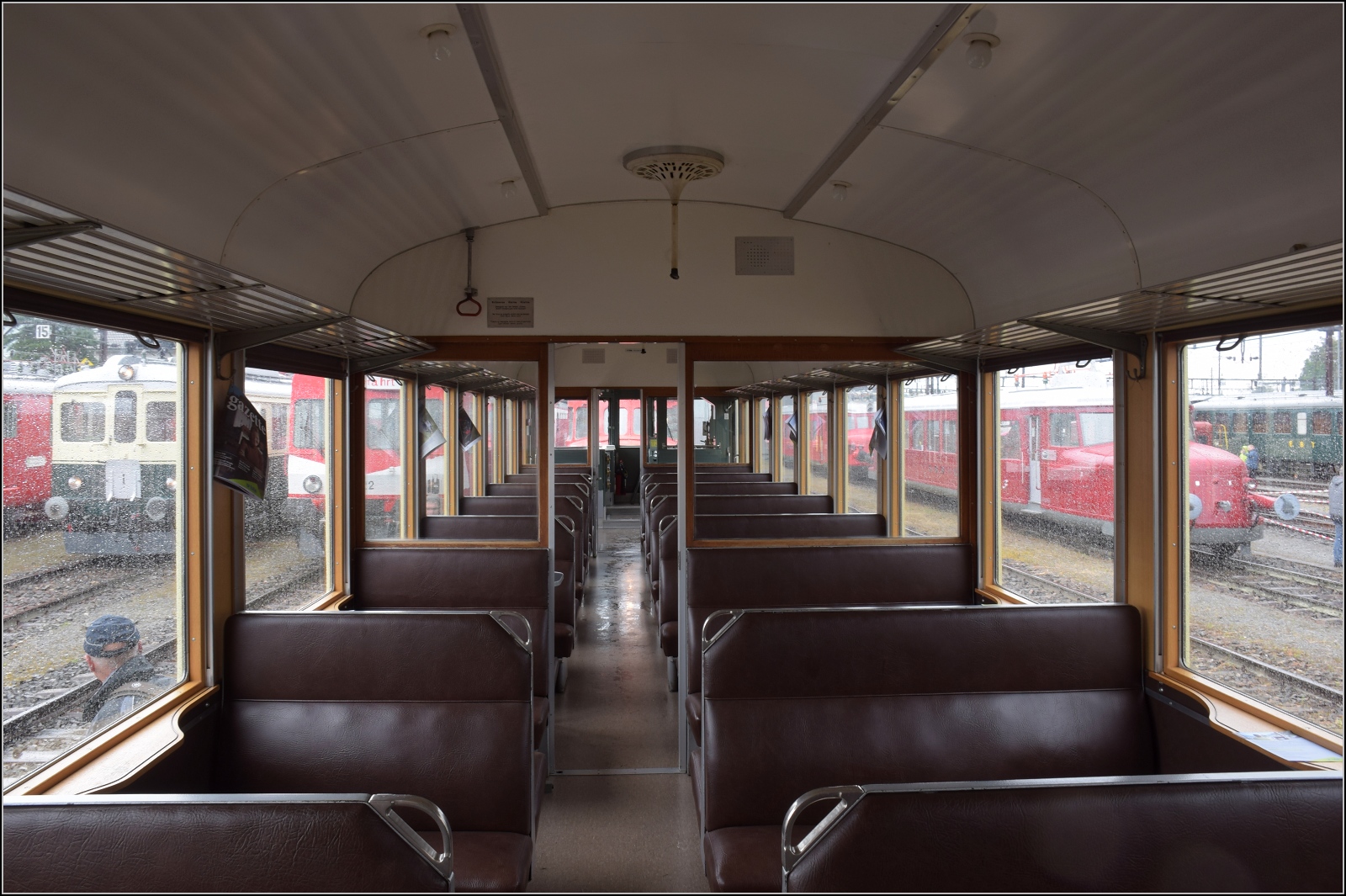 Depotfest Olten 2023. 

Innenraum des BCFZe 4/6 der BLS. In den Auslieferungszustand zur�ckversetzt. August 2023.
