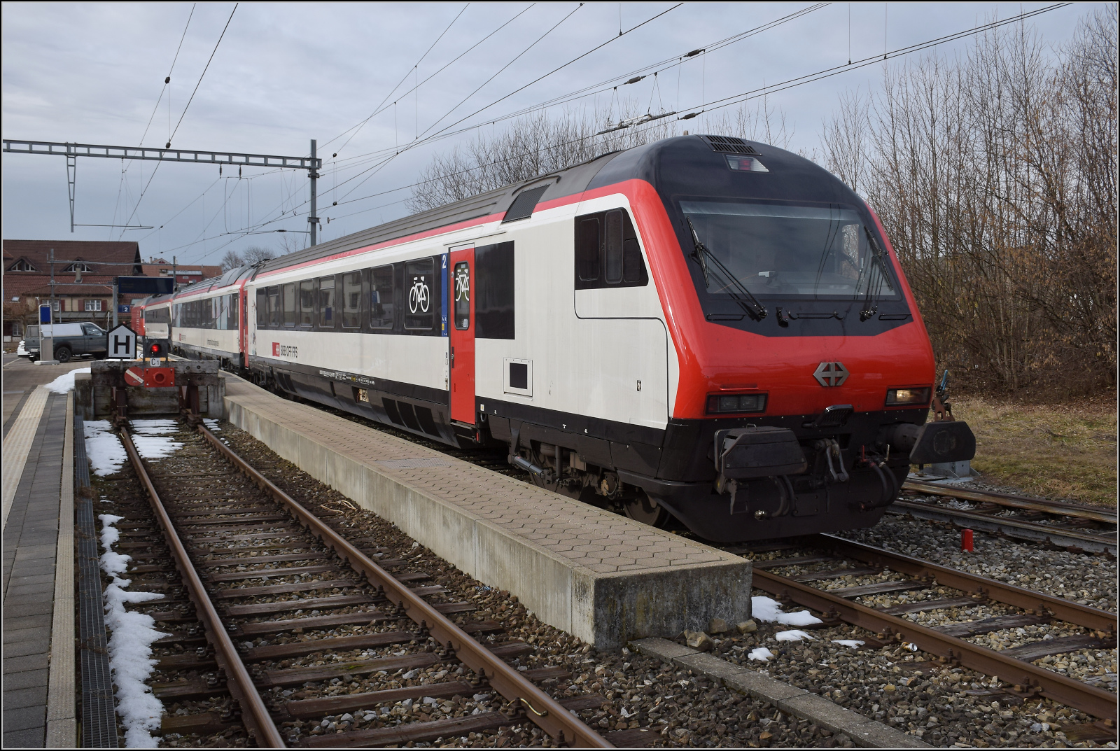 IC-Steuerwagen Bt 50 85 28-94 918-5 CH-SBB in Schwarzenburg. Januar 2026.