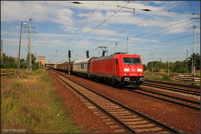 DB 185 374-6 mit Schiebewandwagen (NVR-Nummer: 91 80 6185 374-6 D-DB, DB Schenker Rail Deutschland AG, gesichtet Berlin Sch�nefeld, 01.08.2009)