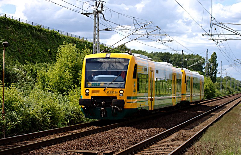 ODEG VT 650.80 / 650 080 Richtung Bln.-Lichtenberg (Berlin Hohensch�nhausen, 27.05.2009).