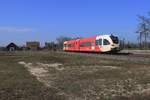 Am 20 März 2025 treft Arriva 254 'SIMON TAHAMATA' als REB Tiel--Arnhem in Hemmen-Dodewaard ein.