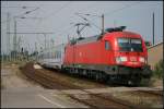 DB Regio 182 006-7 im Einsatz im Fernverkehr mit dem EC 341 nach Krakow Glowny (gesehen Cottbus 30.06.2010)