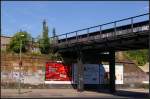 Blick auf eine der alten Yorckbr�cken auf der Berliner Stadtteilgrenze Kreuzberg und Sch�neberg. Von urspr�nglich 45 Br�cken sind noch 10 in Betrieb und 23 werden nicht mehr genutzt und rosten vor sich hin. Seit 2008 sollten von den restlichen Br�cken eigendlich f�nf erhaltenswerte Br�cken saniert werden, doch sichtbar passiert ist nichts (Berlin Kreuzberg / Sch�neberg 04.06.2011)